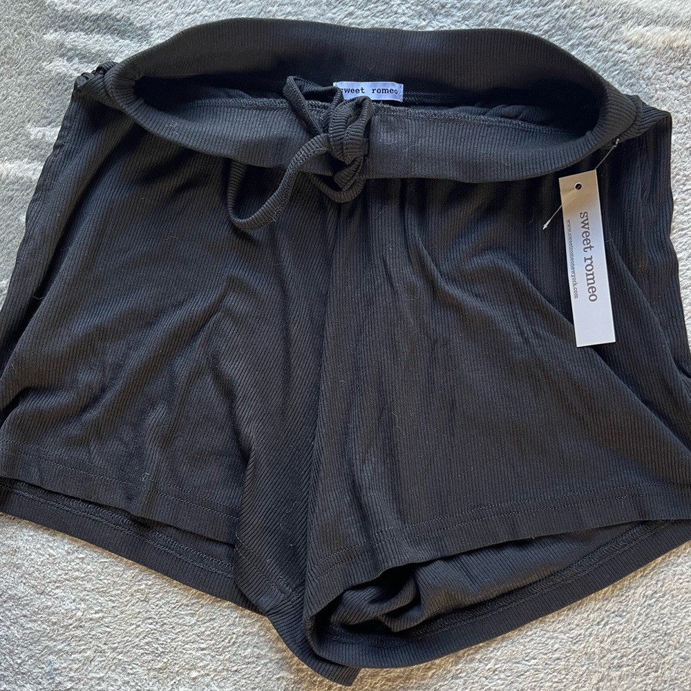 Sweet Romeo Ribbed Black Lounge Shorts Drawstring size S - New With Tags